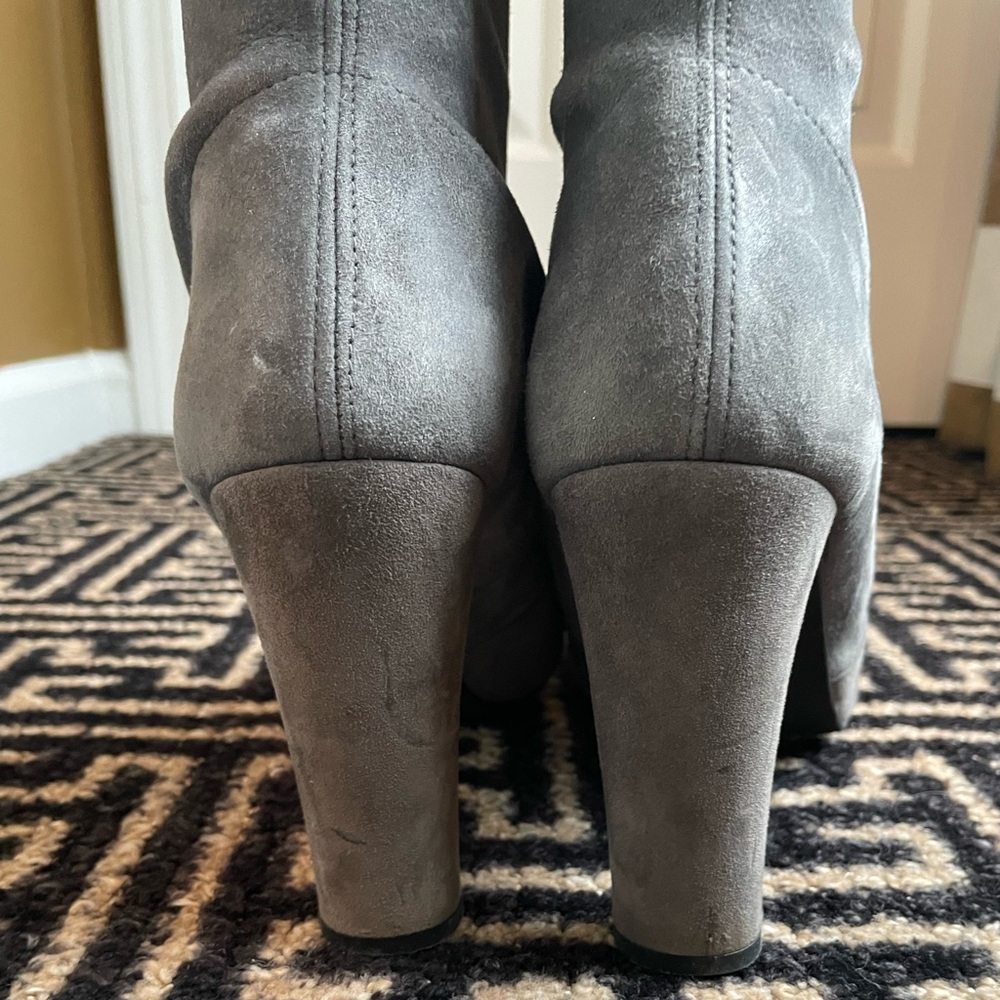 Stuart Weizmann Highland Suede Boot - image 7